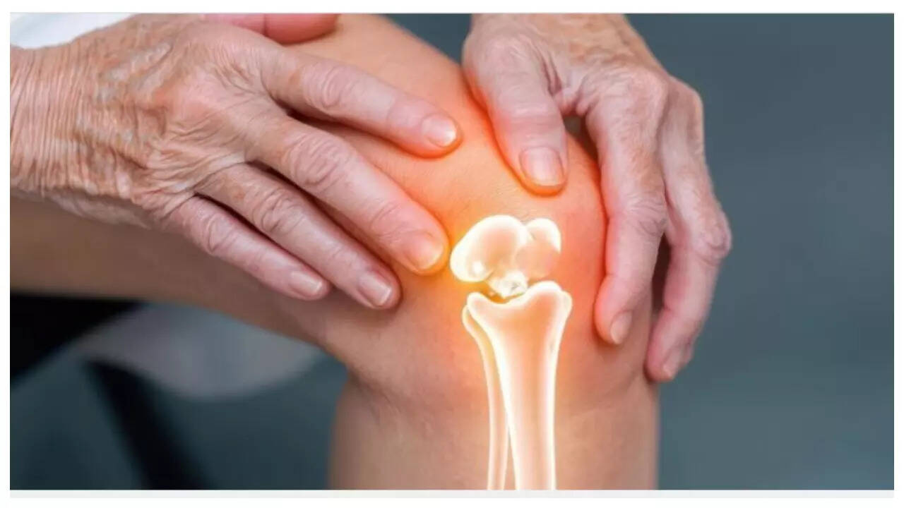 Bone Health: 5 daily habits that weaken the bones and how to keep them strong
