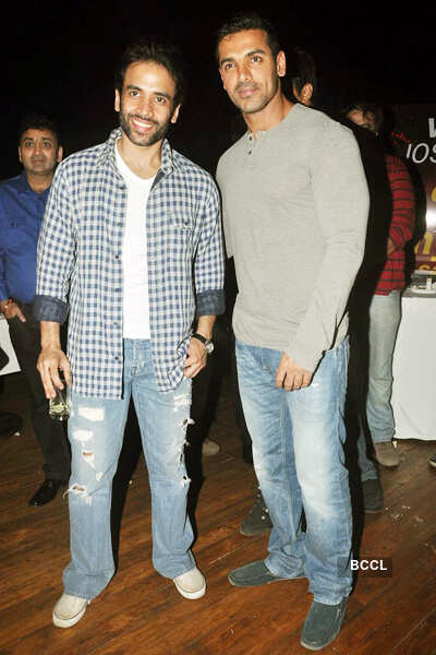 Tusshar Kapoor, John Abraham