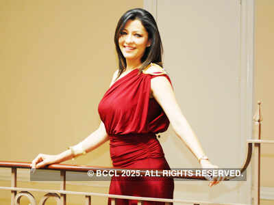 Aditi Govitrikar's photo shoot