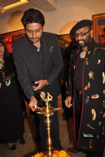 Abhishek at Paresh Maity's art event