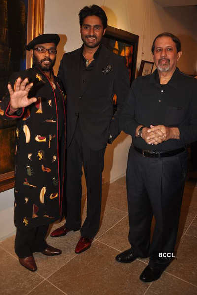 Abhishek at Paresh Maity's art event