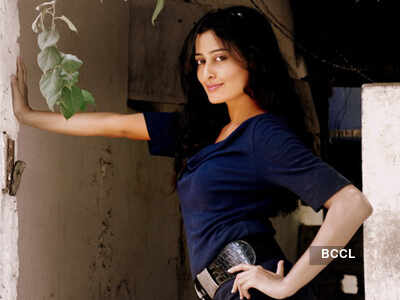 Chitrangda Singh lookalike in B-Town
