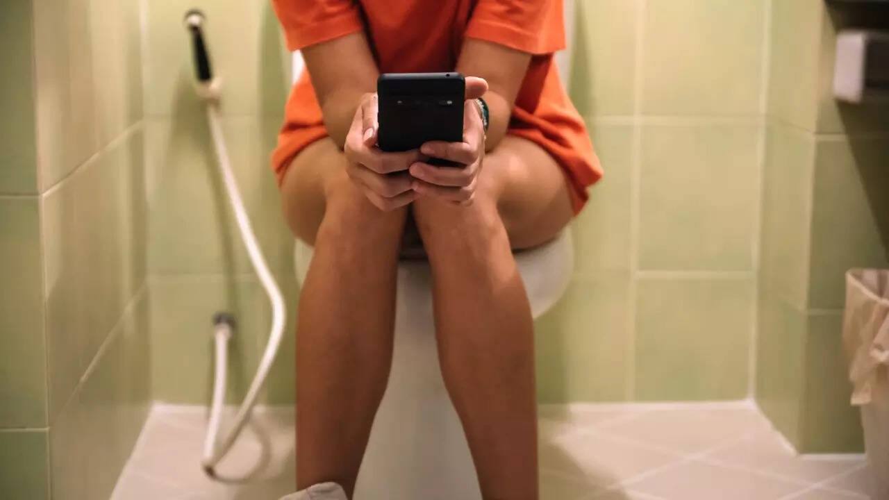 Using your phone on the toilet? 7 health conditions that tell you why it’s a bad idea