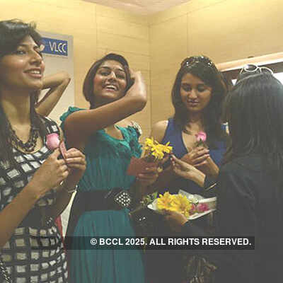 PFMI'12 finalists visit VLCC store