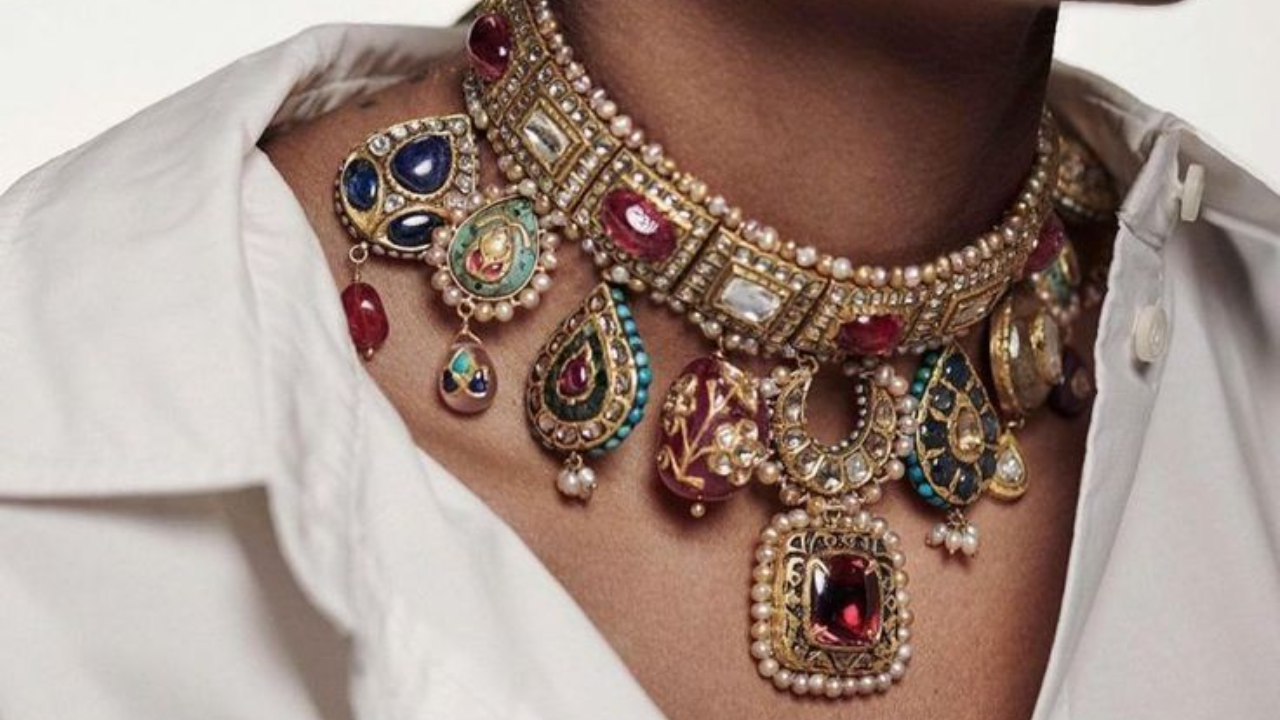 Spotting the Genuine: Your Guide to Authentic Kundan Jewellery from Gujarat post image