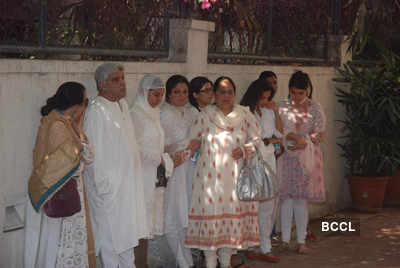 Celebs at Mona Kapoor's funeral