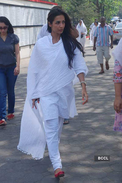 Celebs at Mona Kapoor's funeral