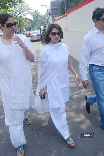 Celebs at Mona Kapoor's funeral