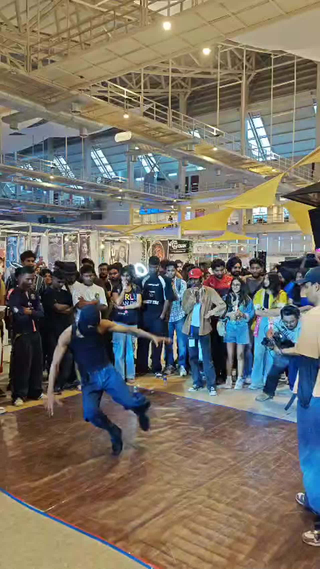 Glimpses from a cultural evening in the city