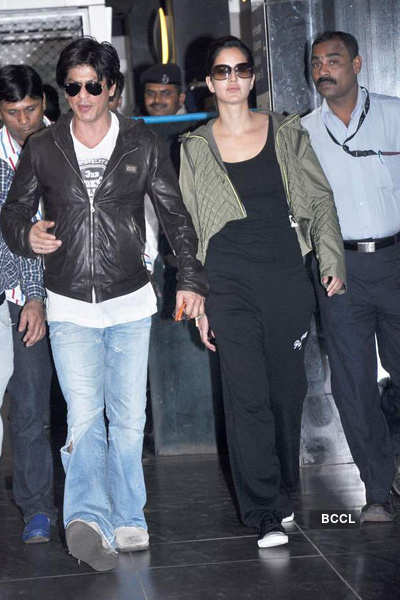 SRK, Kat return from London