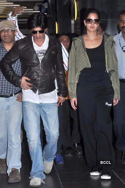 SRK, Kat return from London