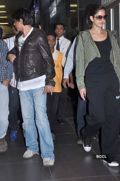 SRK, Kat return from London