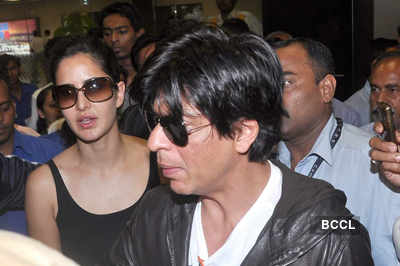 SRK, Kat return from London