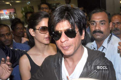 SRK, Kat return from London