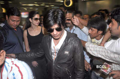 SRK, Kat return from London