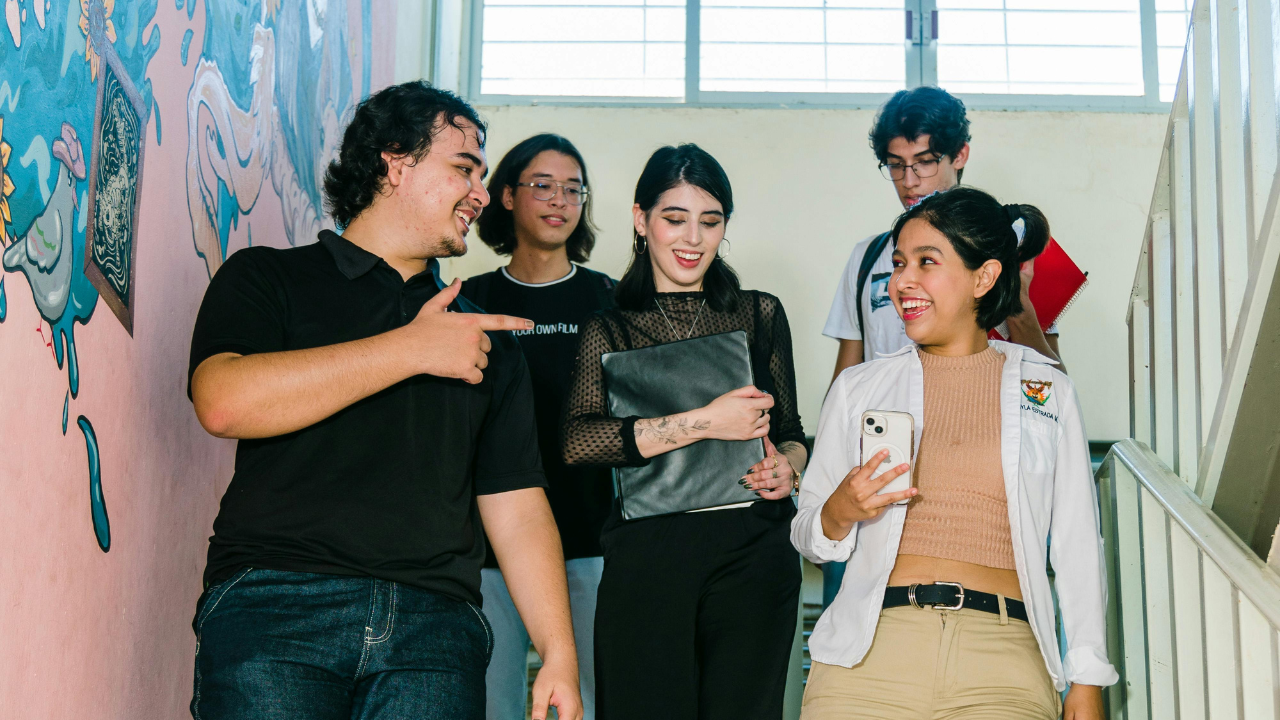 6 ways to build a solid portfolio before graduating