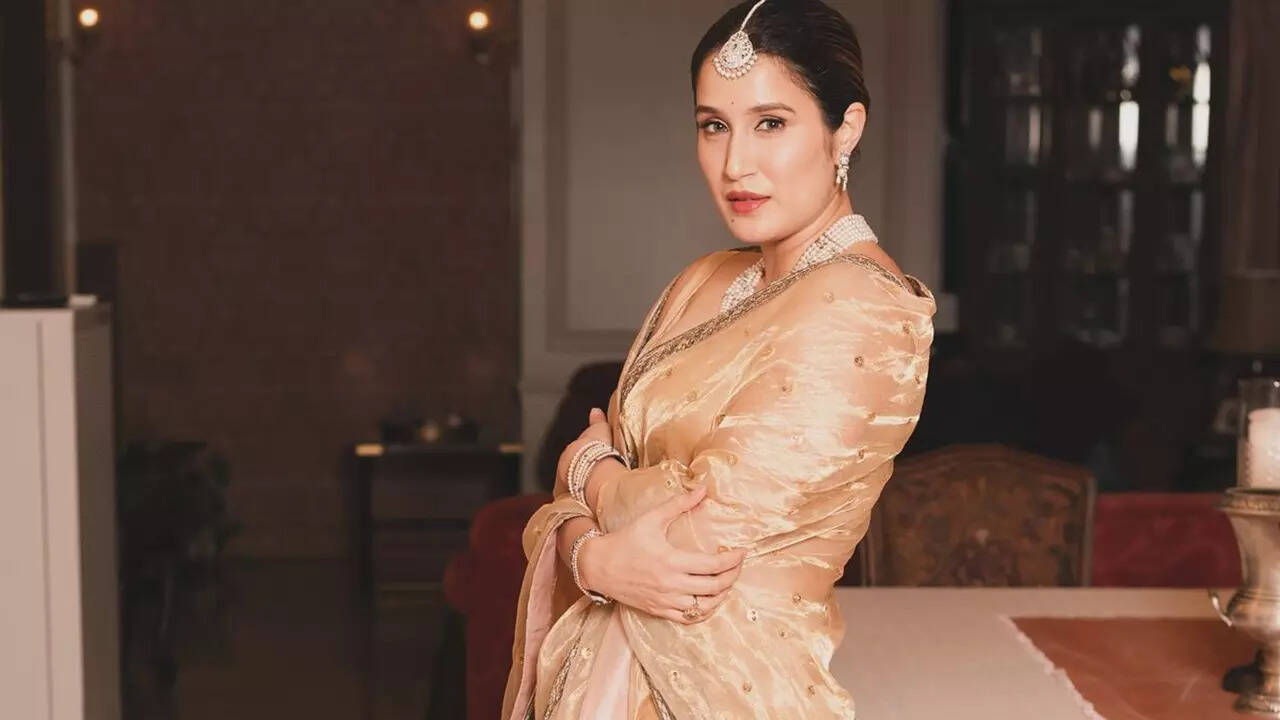 Saif Ali Khan, Aditi Rao Hydari, Bhagyashree, and more: Bollywood celebrities who belong to royal lineage