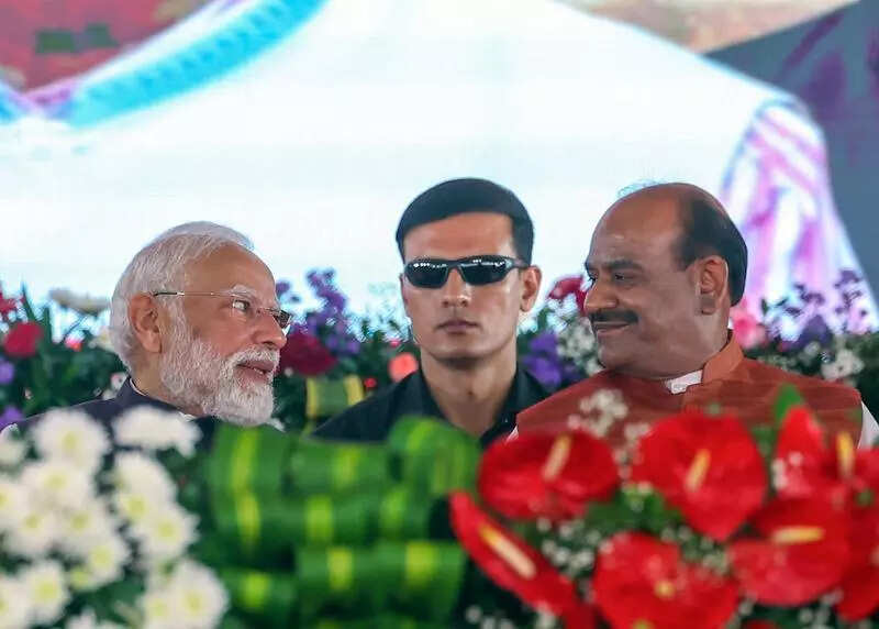 Om Birla hails CG&rsquo;s democratic conduct