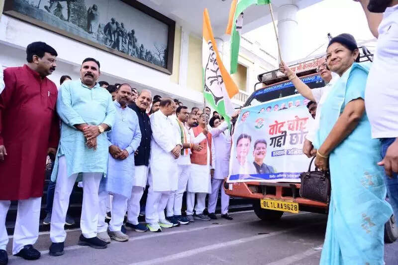 Cong sends 15 lakh forms to Delhi to press &lsquo;vote chori&rsquo; allegations