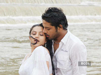 'Naanum En Kaadhalum'