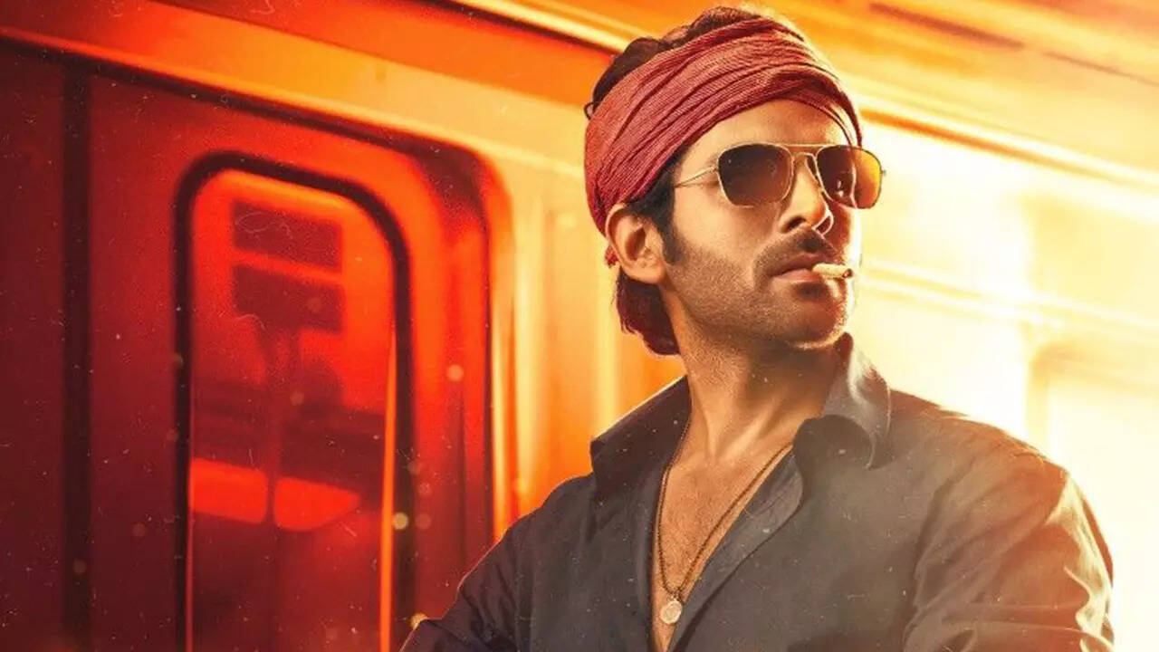 From Kartik Aaryan’s 'Shehzada' to Hrithik Roshan's 'Vikram Vedha': South Indian remakes that flopped in Bollywood