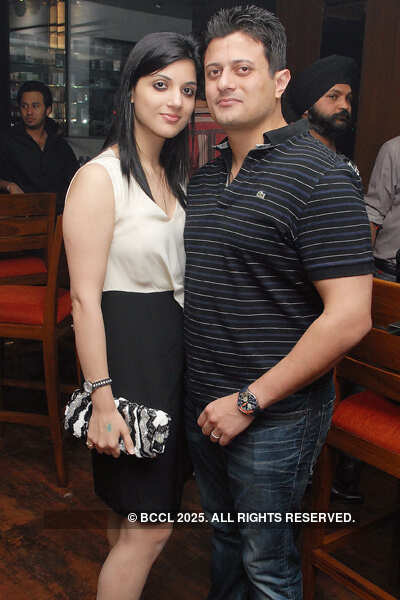 Saturday Night Party @ Mangi Forever