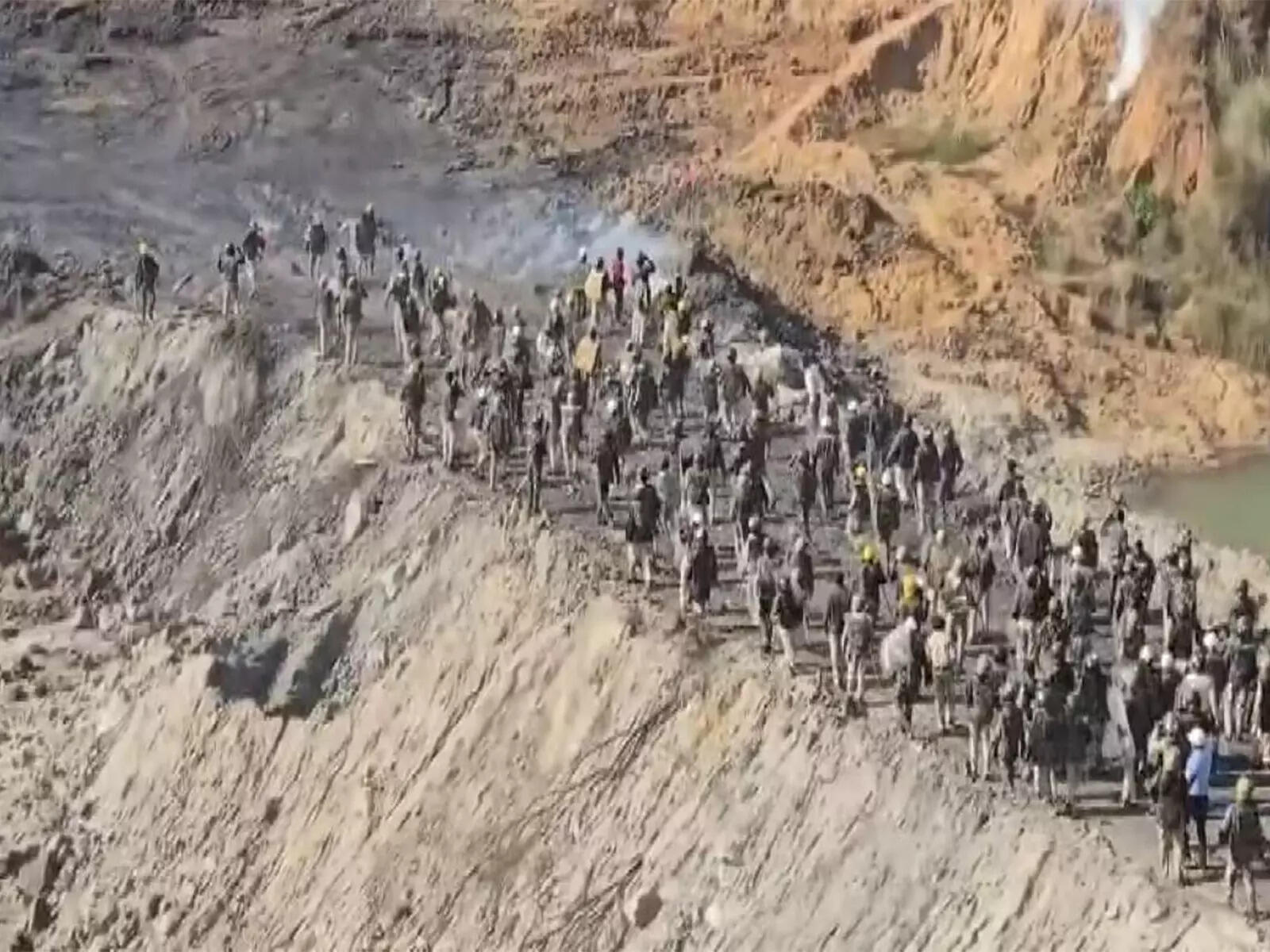 Chhattisgarh: 40 policemen, several villagers injured in clash over coal mine extension project in Surguja district