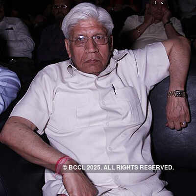 KK performs at MRIU's fest