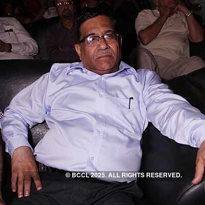 KK performs at MRIU's fest