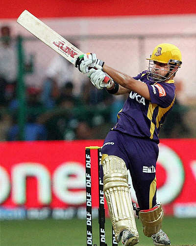 KKR beat RCB