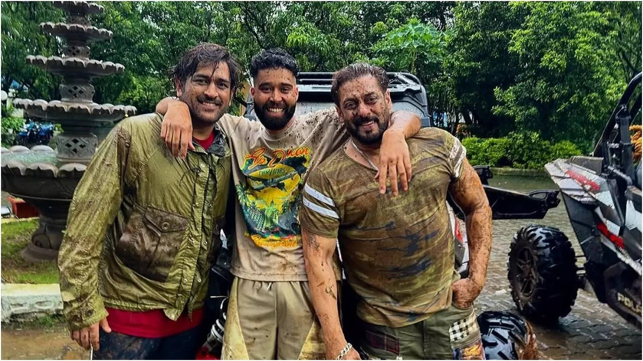 Salman Khan, MS Dhoni, and AP Dhillon posing together at Salman Khan's farmhouse