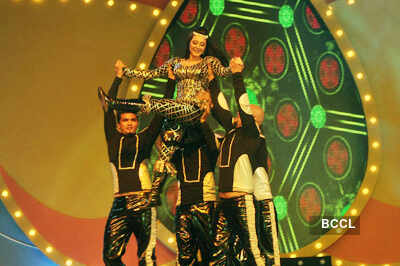 Awards & Performances