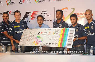 Deccan Chargers players launch F1 tickets