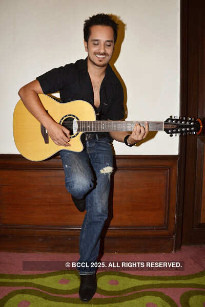 Raghav Sachar's photo shoot