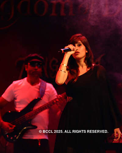 Mika performs @ Kingdom of Dreams