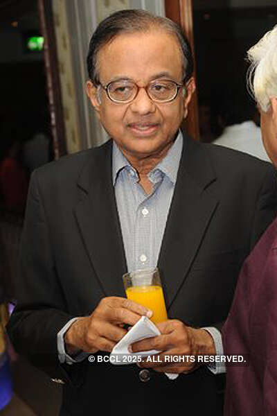 Celebs @ Ryan and Manik Karanjawala's wedding anniversary