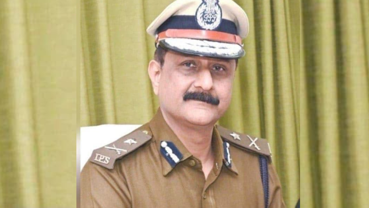 IPS Sanjeev Shukla appointed as first police commissioner of Raipur
