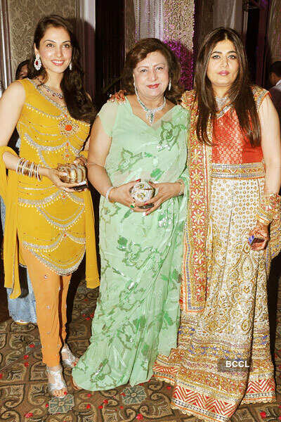 Isha Koppikar, Mona Narang and Debbie Hitkari during the engagement ...