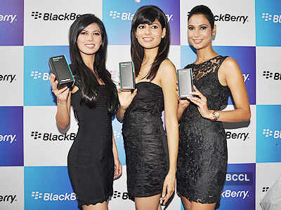 PFMI '12 winners inaugurate BlackBerry store