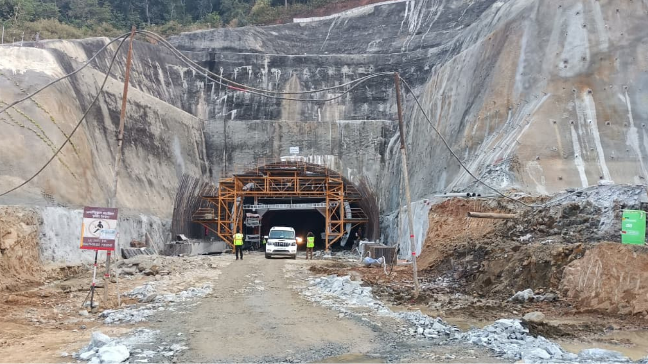 Raipur&ndash;Visakhapatnam economic corridor to halve travel time; tiger reserve tunnel anchors eco-sensitive highway