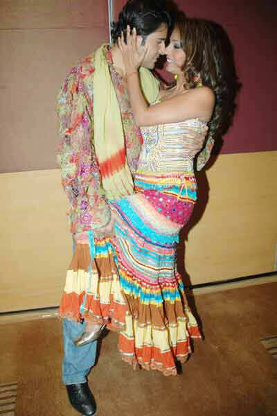 Kashmera turns 'Boneless Biryani' for Krushna