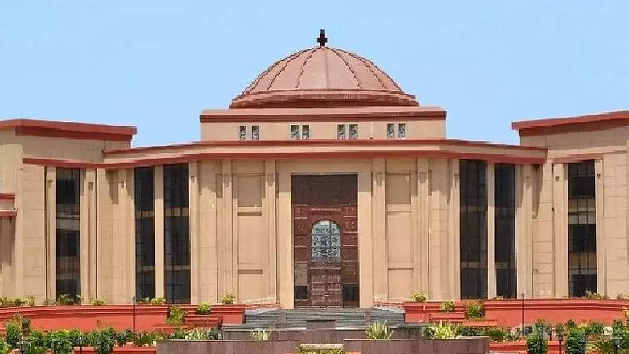 HC says WhatsApp chats, call recordings admissible in matrimonial disputes; privacy not absolute