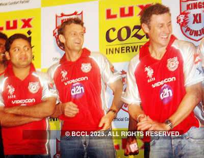 Cricketers @ promotional event