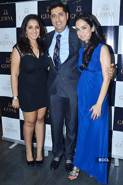 Celebs @ Gehna Jewellers' anniversary party