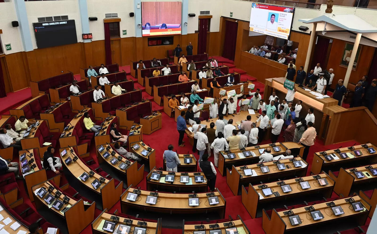 'Dhaan ka katora turning into bowl of opium&rsquo;: Uproar in Chhattisgarh assembly, opposition storms well of House