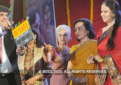 Veteran actresses @ Pune Navaratra Mahotsav event