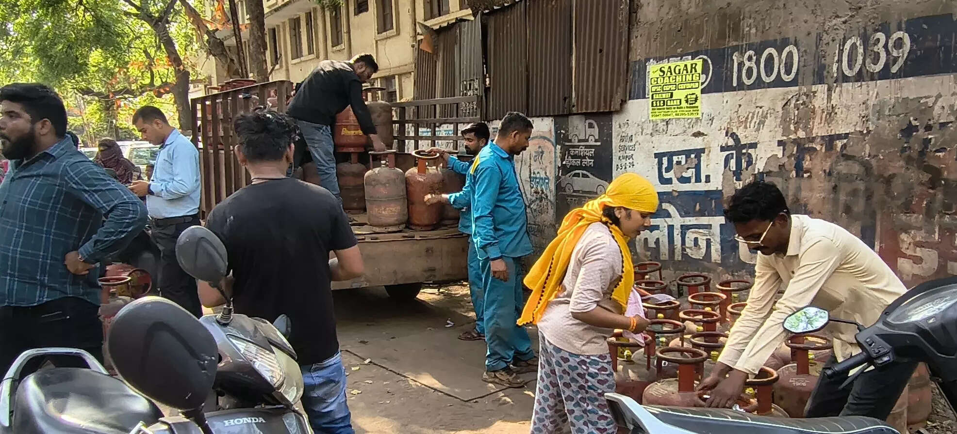 Govt says LPG stocks adequate, but ground distress emerges across Chhattisgarh