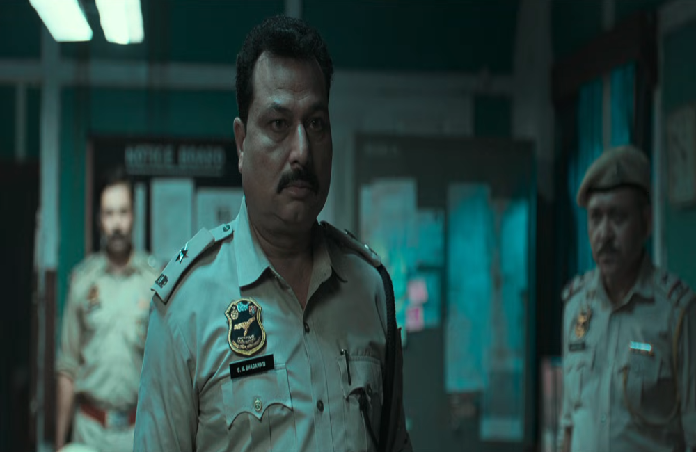 khakee 1