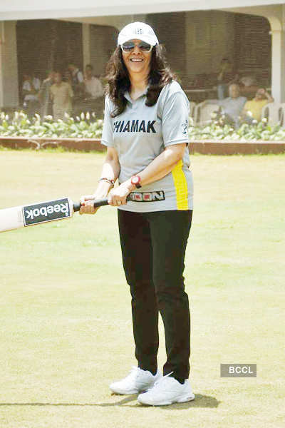 Salman, Rani @ 'Junoon' match