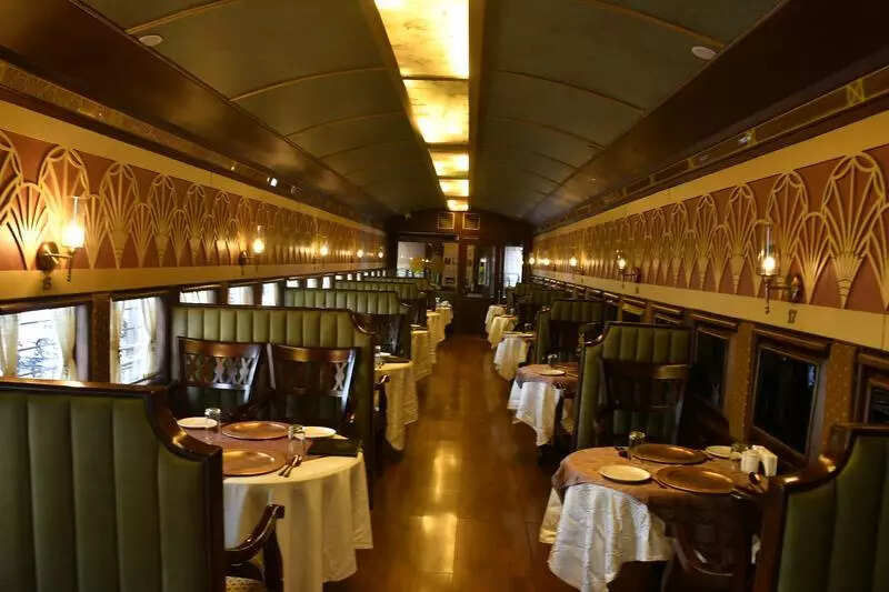 &lsquo;Shan-e-Bhopal&rsquo; derailed?: Popular rail restaurant&rsquo;s fate hangs between privatisation & encroachment